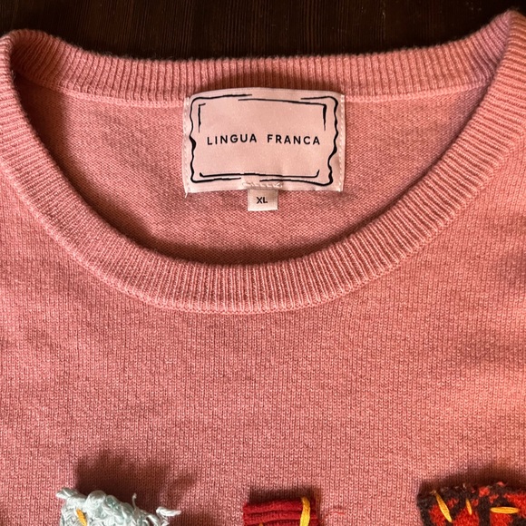 Stylish Pink Crew Neck Sweater with 'WILD' Motif - Picture 5 of 5